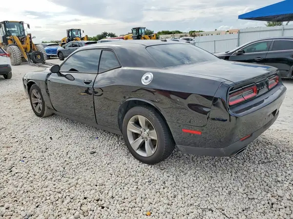 2C3CDZAG1HH561207 2017 DODGE CHALLENGER - Image 2