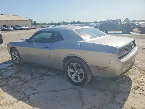2C3CDZAG1HH609028 2017 DODGE CHALLENGER - Image 2