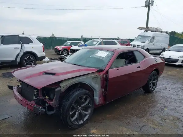 2C3CDZAG1HH633216 2017 DODGE CHALLENGER - Image 2