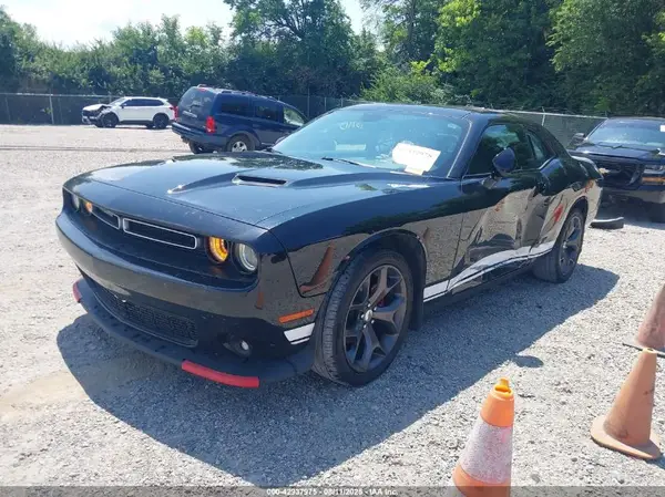 2C3CDZAG1HH638254 2017 DODGE CHALLENGER - Image 2