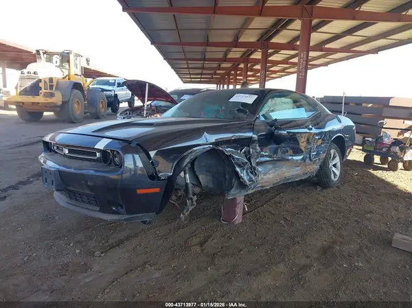 2C3CDZAG1HH640134 2017 DODGE CHALLENGER - Image 2