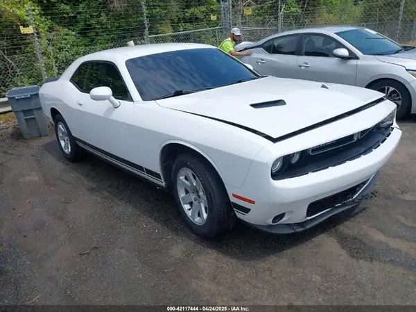 2C3CDZAG1HH640649 2017 DODGE CHALLENGER - Image 1