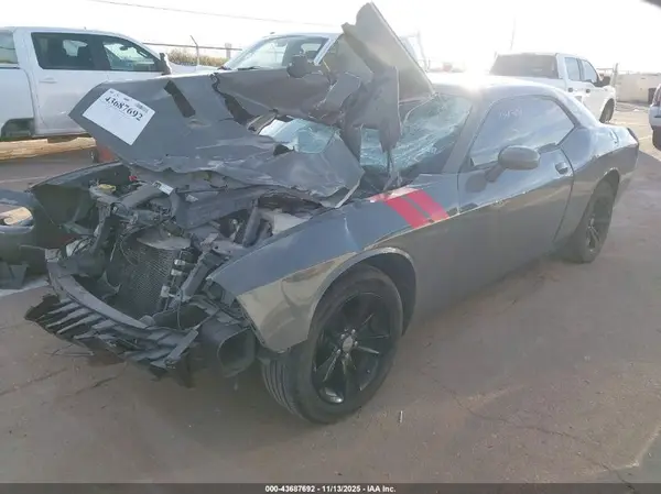 2C3CDZAG1HH659010 2017 DODGE CHALLENGER - Image 2