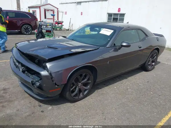 2C3CDZAG1HH666085 2017 DODGE CHALLENGER - Image 2
