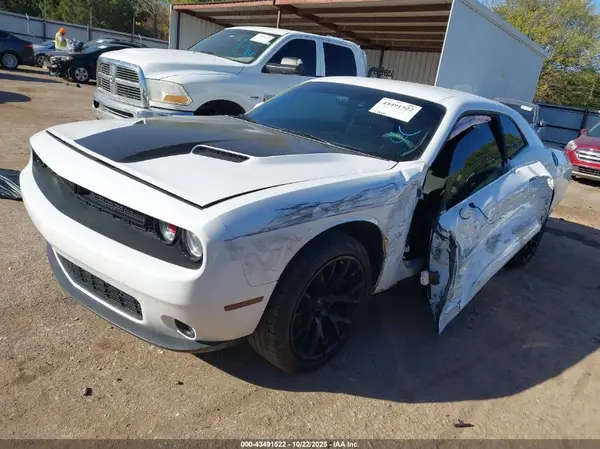 2C3CDZAG1JH110896 2018 DODGE CHALLENGER - Image 2