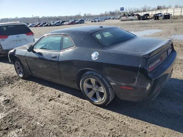 2C3CDZAG1JH111806 2018 DODGE CHALLENGER - Image 2