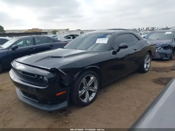 2C3CDZAG1JH118643 2018 DODGE CHALLENGER - Image 2
