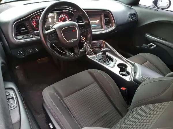 2C3CDZAG1JH120568 2018 DODGE CHALLENGER - Image 8