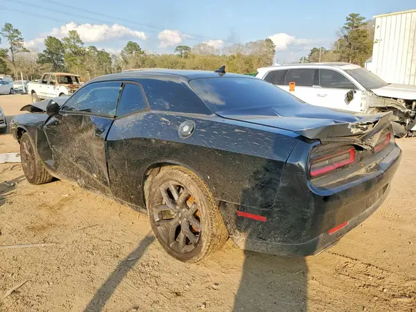 2C3CDZAG1JH131358 2018 DODGE CHALLENGER - Image 2