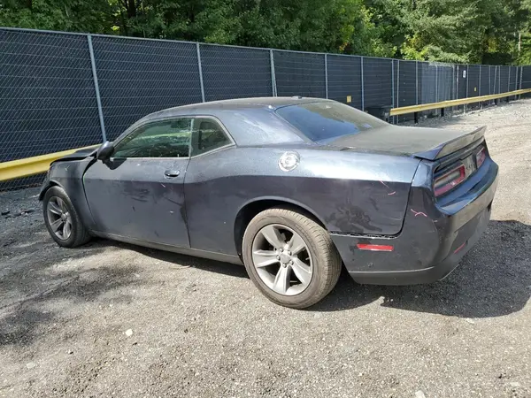 2C3CDZAG1JH132459 2018 DODGE CHALLENGER - Image 2