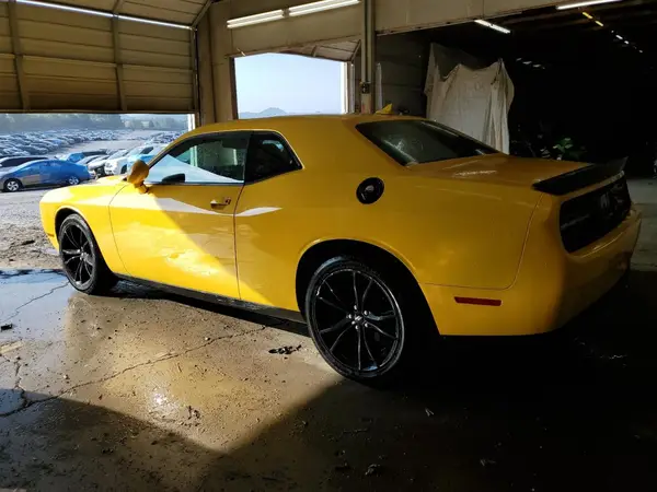 2C3CDZAG1JH138570 2018 DODGE CHALLENGER - Image 2