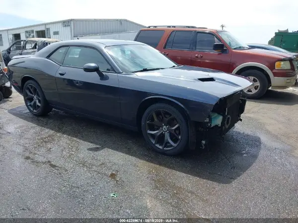 2C3CDZAG1JH143140 2018 DODGE CHALLENGER - Image 1