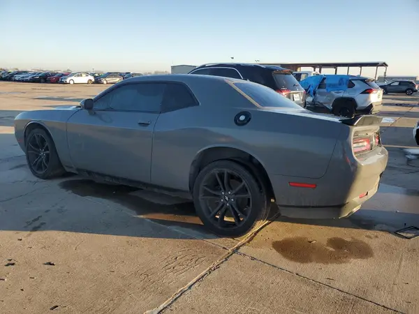 2C3CDZAG1JH171875 2018 DODGE CHALLENGER - Image 2