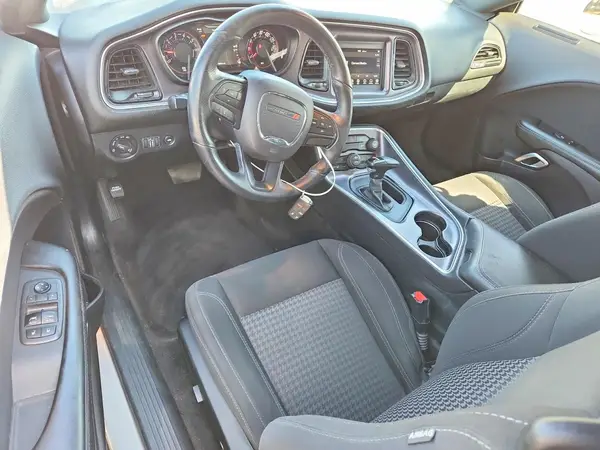 2C3CDZAG1JH178907 2018 DODGE CHALLENGER - Image 8