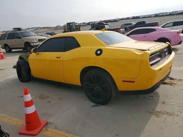 2C3CDZAG1JH182939 2018 DODGE CHALLENGER - Image 2