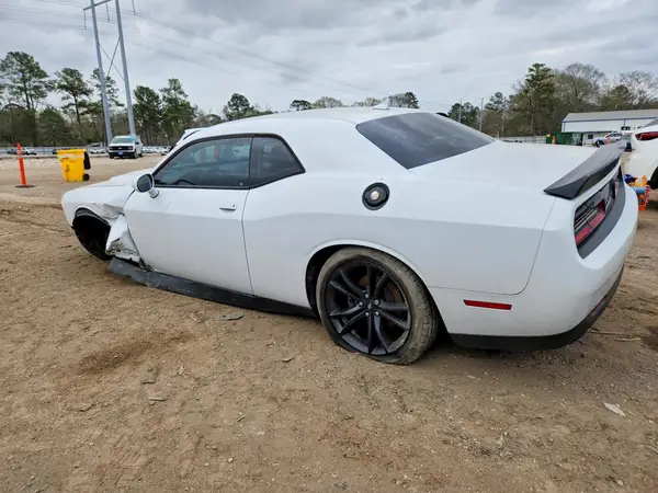 2C3CDZAG1JH208519 2018 DODGE CHALLENGER - Image 2