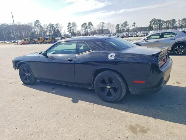 2C3CDZAG1JH236045 2018 DODGE CHALLENGER - Image 2