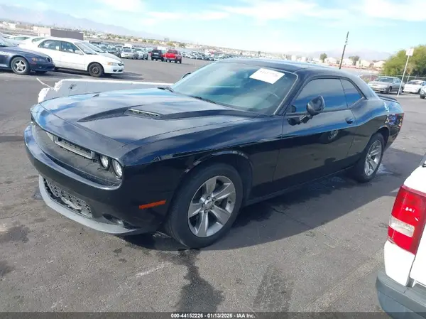 2C3CDZAG1JH236210 2018 DODGE CHALLENGER - Image 2