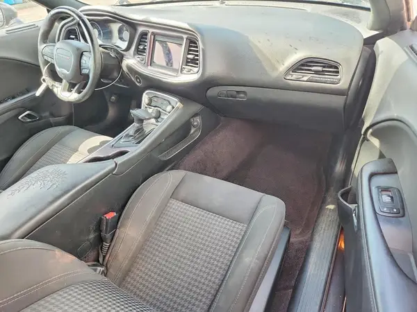 2C3CDZAG1JH242279 2018 DODGE CHALLENGER - Image 8