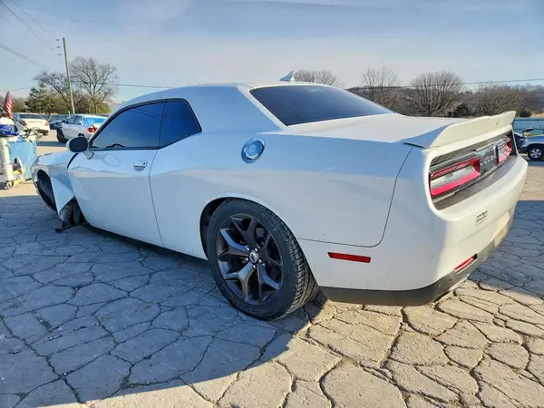 2C3CDZAG1JH259017 2018 DODGE CHALLENGER - Image 2