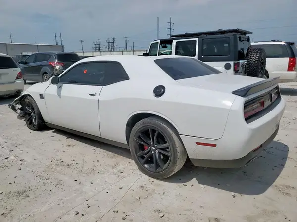 2C3CDZAG1JH270468 2018 DODGE CHALLENGER - Image 2