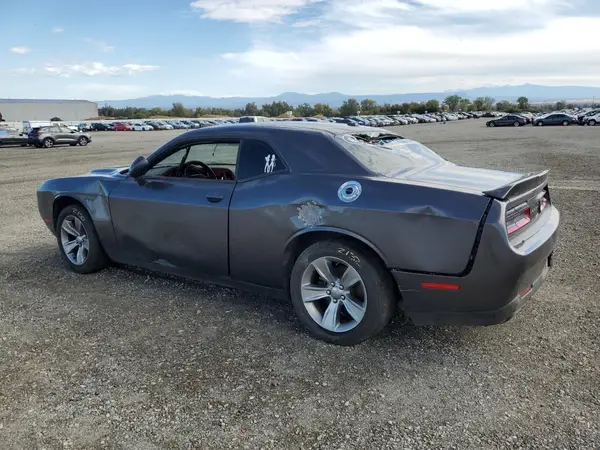 2C3CDZAG1JH303002 2018 DODGE CHALLENGER - Image 2