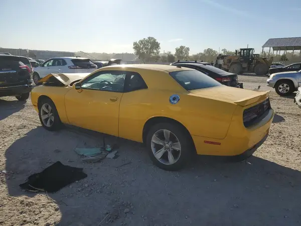 2C3CDZAG1JH305106 2018 DODGE CHALLENGER - Image 2