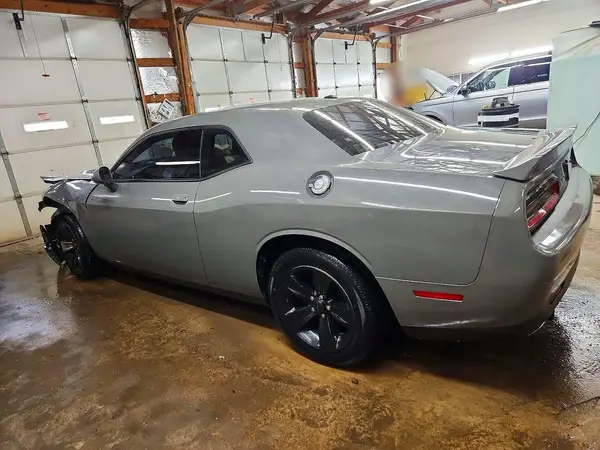 2C3CDZAG1JH325386 2018 DODGE CHALLENGER - Image 2