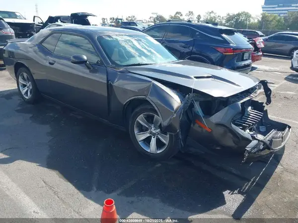 2C3CDZAG1JH328188 2018 DODGE CHALLENGER - Image 1