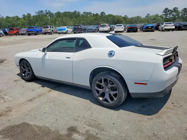 2C3CDZAG1JH331334 2018 DODGE CHALLENGER - Image 2
