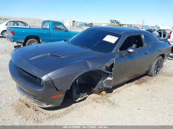 2C3CDZAG1JH334508 2018 DODGE CHALLENGER - Image 2