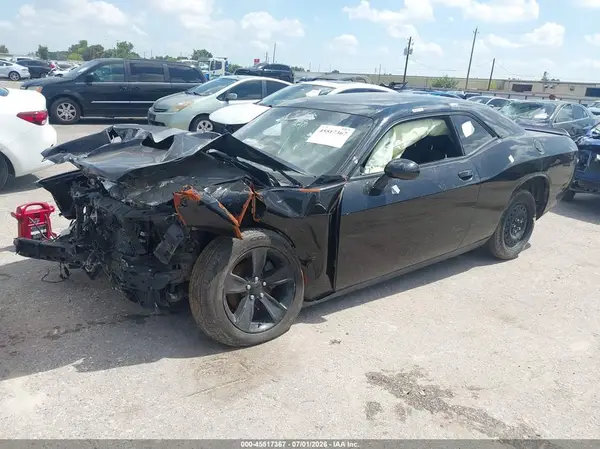 2C3CDZAG1KH616228 2019 DODGE CHALLENGER - Image 2