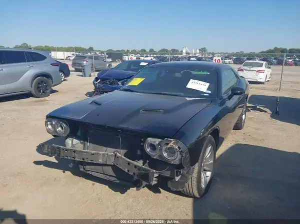 2C3CDZAG1KH686859 2019 DODGE CHALLENGER - Image 2