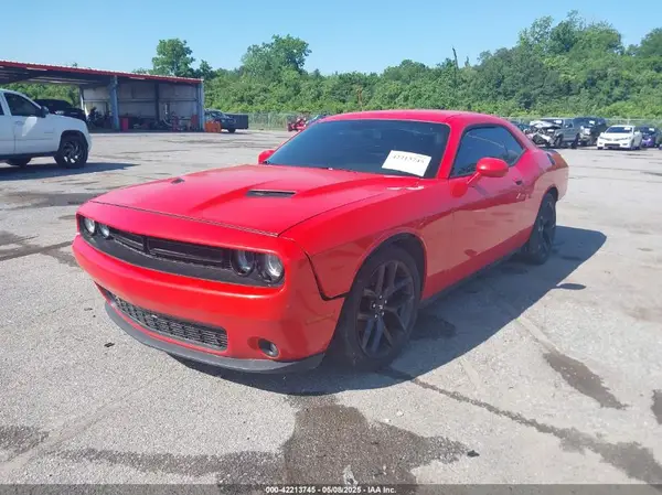 2C3CDZAG1KH735574 2019 DODGE CHALLENGER - Image 2