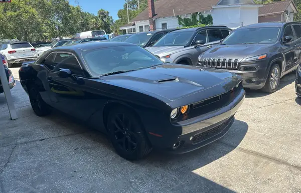 2C3CDZAG1KH739642 2019 DODGE CHALLENGER - Image 1