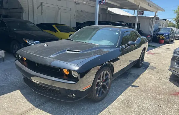 2C3CDZAG1KH739642 2019 DODGE CHALLENGER - Image 2