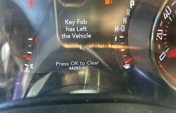 2C3CDZAG1KH739642 2019 DODGE CHALLENGER - Image 8
