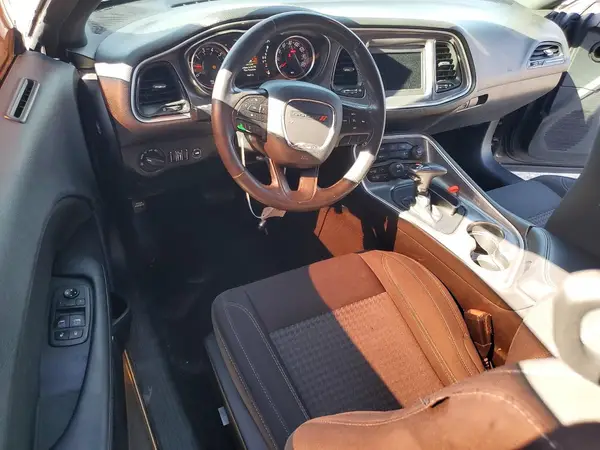 2C3CDZAG1KH750849 2019 DODGE CHALLENGER - Image 8