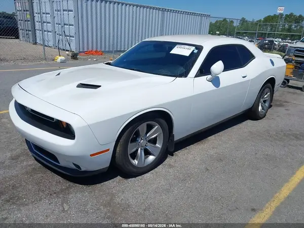 2C3CDZAG1KH751726 2019 DODGE CHALLENGER - Image 2