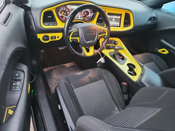2C3CDZAG1KH752360 2019 DODGE CHALLENGER - Image 8