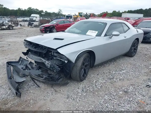 2C3CDZAG1LH151161 2020 DODGE CHALLENGER - Image 2