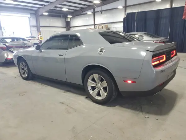 2C3CDZAG1LH206921 2020 DODGE CHALLENGER - Image 2