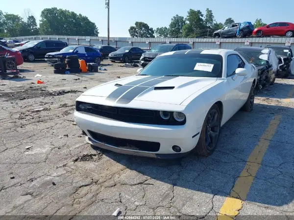 2C3CDZAG1LH243533 2020 DODGE CHALLENGER - Image 2