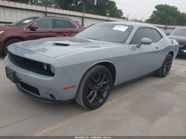 2C3CDZAG1NH211846 2022 DODGE CHALLENGER - Image 2