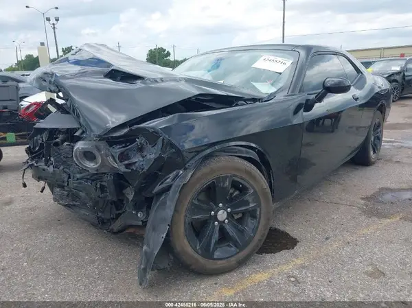 2C3CDZAG1PH526326 2023 DODGE CHALLENGER - Image 2