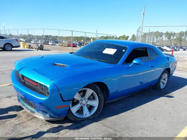 2C3CDZAG1PH563070 2023 DODGE CHALLENGER - Image 2