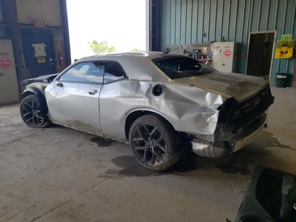 2C3CDZAG1PH570875 2023 DODGE CHALLENGER - Image 2