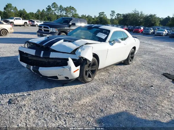 2C3CDZAG1PH581701 2023 DODGE CHALLENGER - Image 2