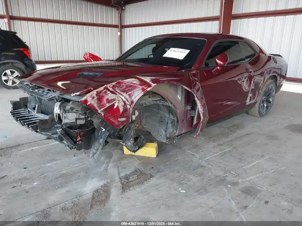 2C3CDZAG1PH597235 2023 DODGE CHALLENGER - Image 2