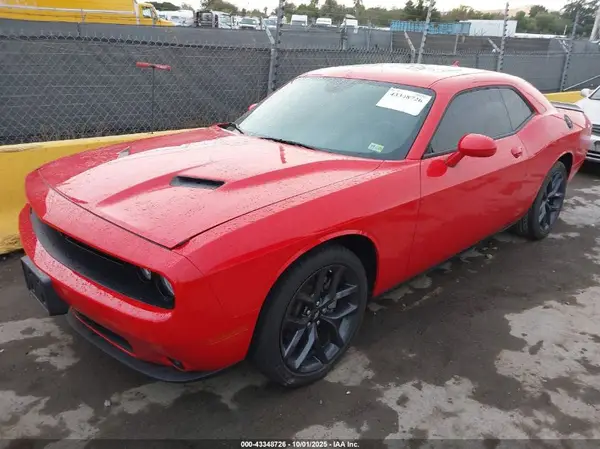 2C3CDZAG1PH693057 2023 DODGE CHALLENGER - Image 2